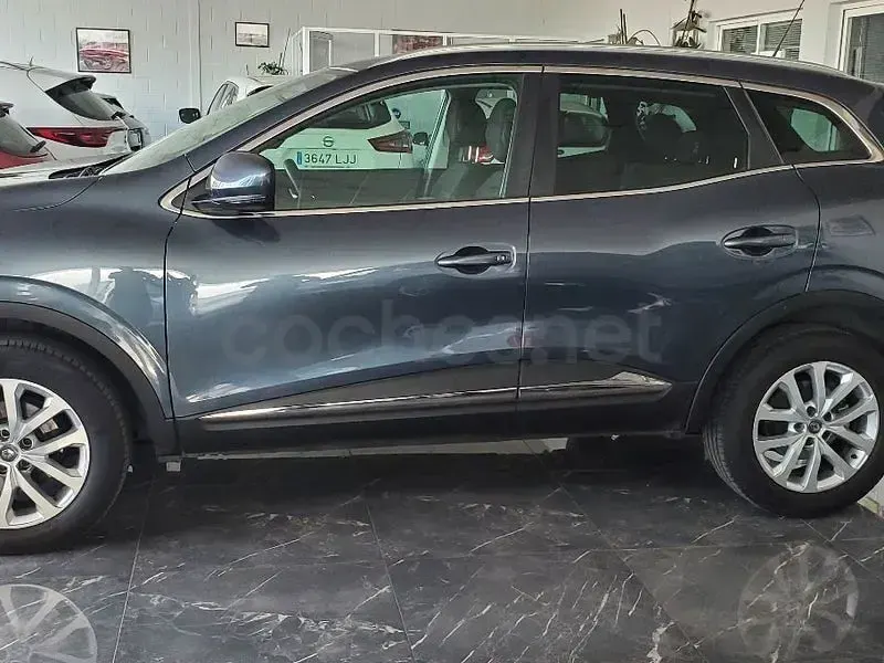 Usado Renault Kadjar Intens 115 CV (84 kW) 2020 Gris / plata SUV