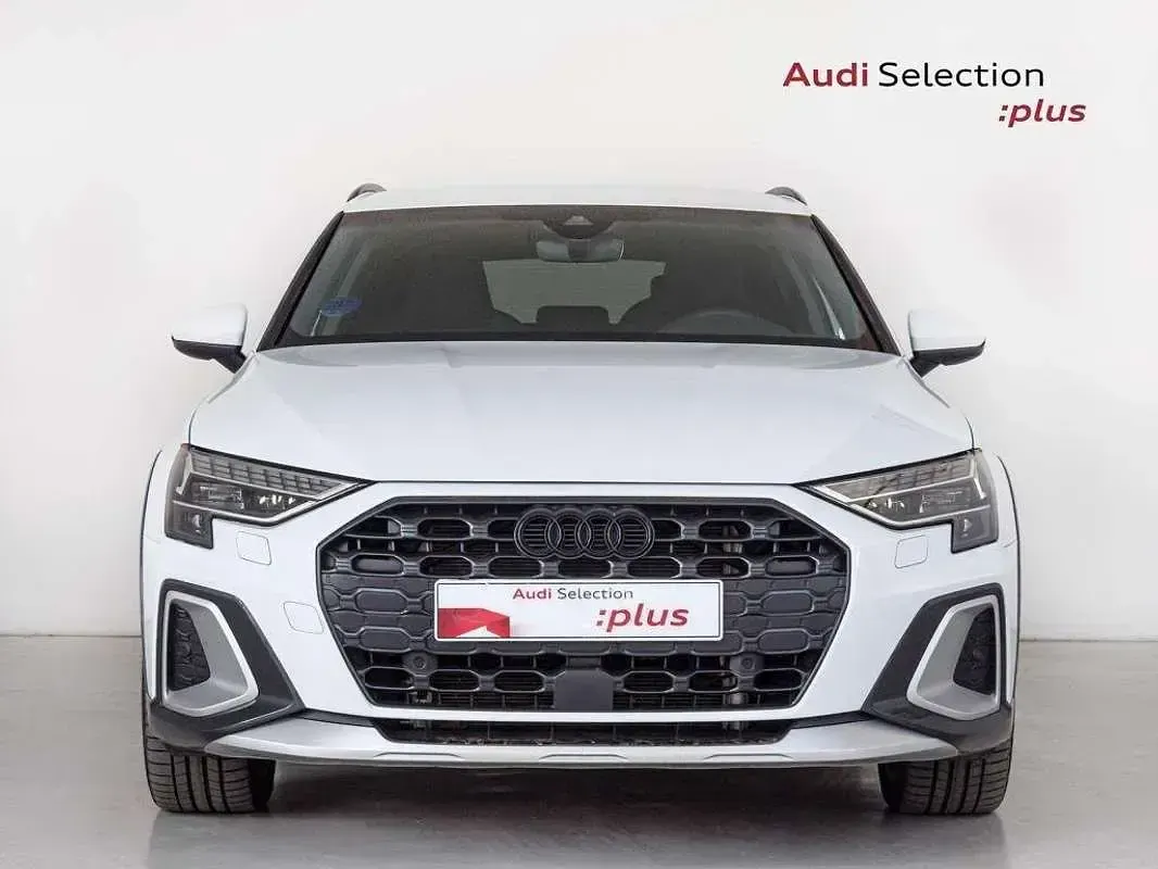 Usado Audi A3 Advanced 205 CV (150 kW) 2025 Blanco SUV
