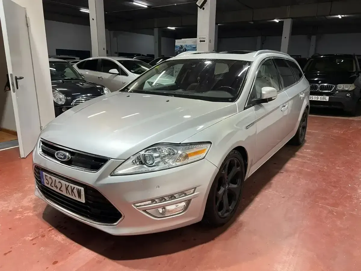 Usado Ford Mondeo Titanium S 200 CV (147 kW) 2013 Gris / plata Familiar