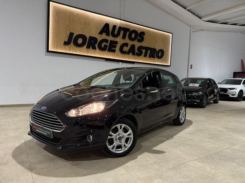 Usado Ford Fiesta Titanium 75 CV (55 kW) 2014 Negro Utilitario