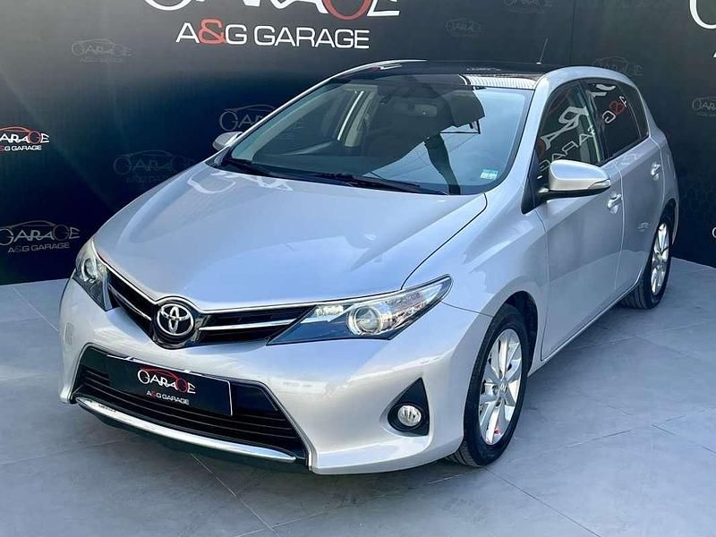 Plateado Usado 2014 Toyota Auris Business Edition Utilitario | 10.990 € (Precio justo) - Imagen 1/4