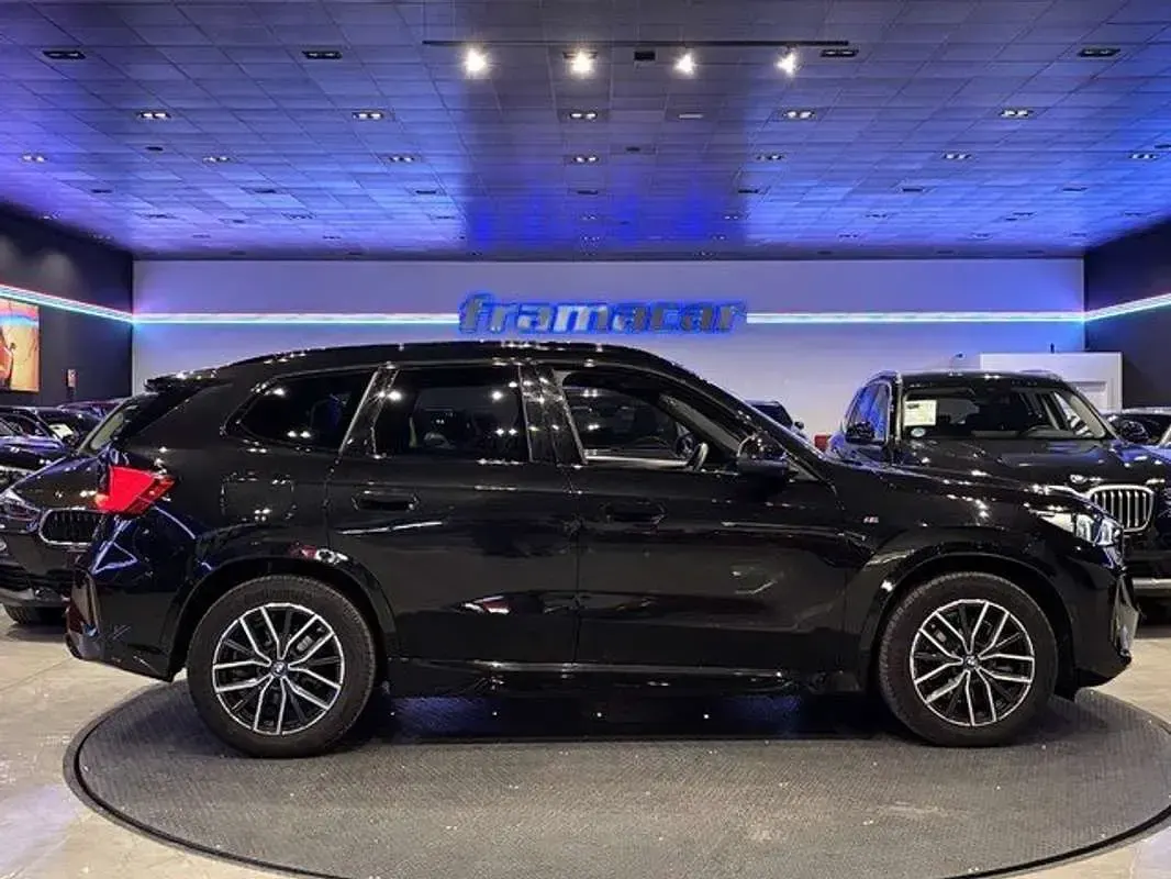 Usado BMW X1 Sport Line 245 CV (180 kW) 2025 Negro SUV