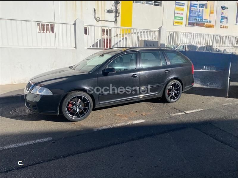 Negro Usado 2008 Skoda Octavia RS Familiar | 7000 € (Precio justo) - Imagen 1/3