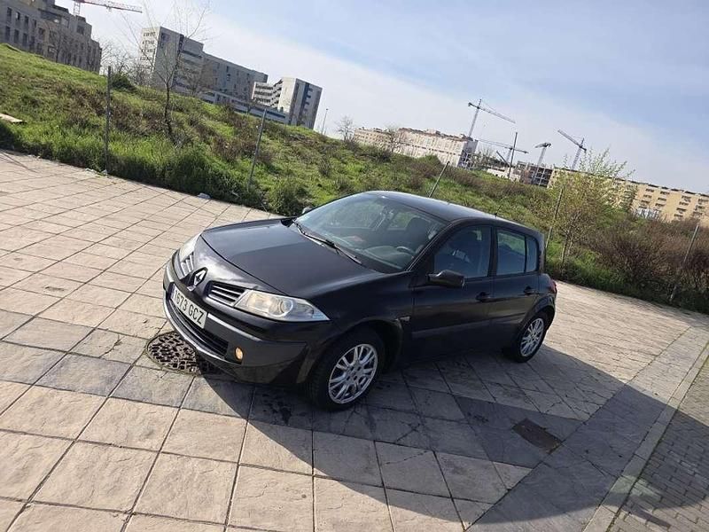 Usado Renault Mégane III Dynamique 106 CV (77 kW) 2008 Negro Utilitario