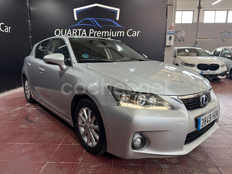 Usado Lexus CT200h 136 CV (100 kW) 2011 Gris / plata Berlina
