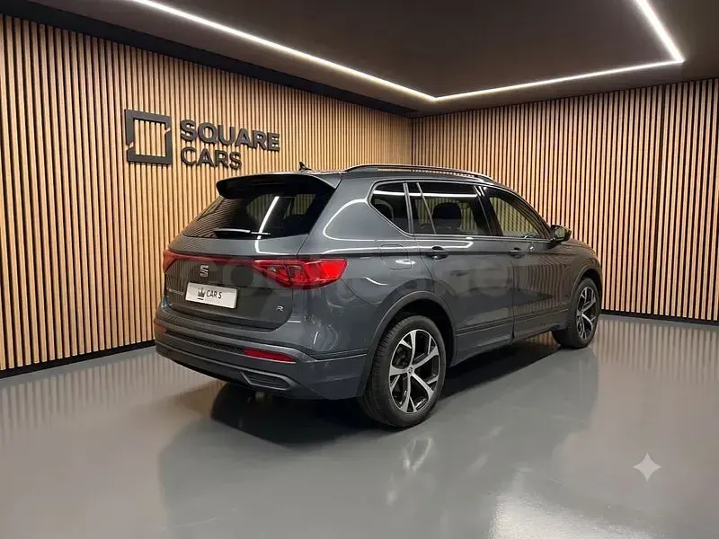 Usado Seat Tarraco FR 150 CV (110 kW) 2023 Gris / plata SUV