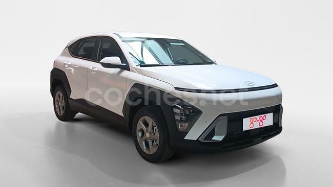 Usado Hyundai Kona 100 CV (73 kW) 2025 Blanco SUV
