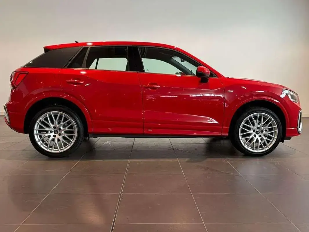 Usado Audi Q2 150 CV (110 kW) 2025 Rojo SUV