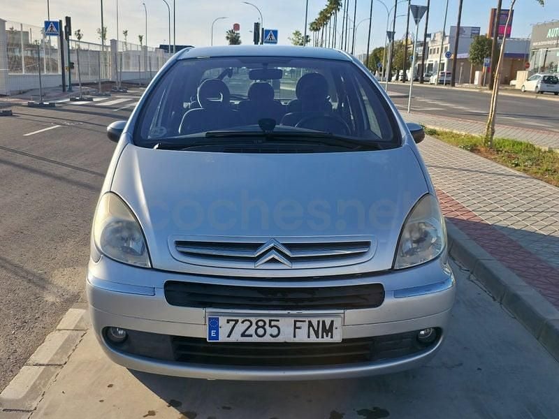 Usado Citroën Xsara Picasso 110 CV (80 kW) 2007 Gris / plata Monovolumen