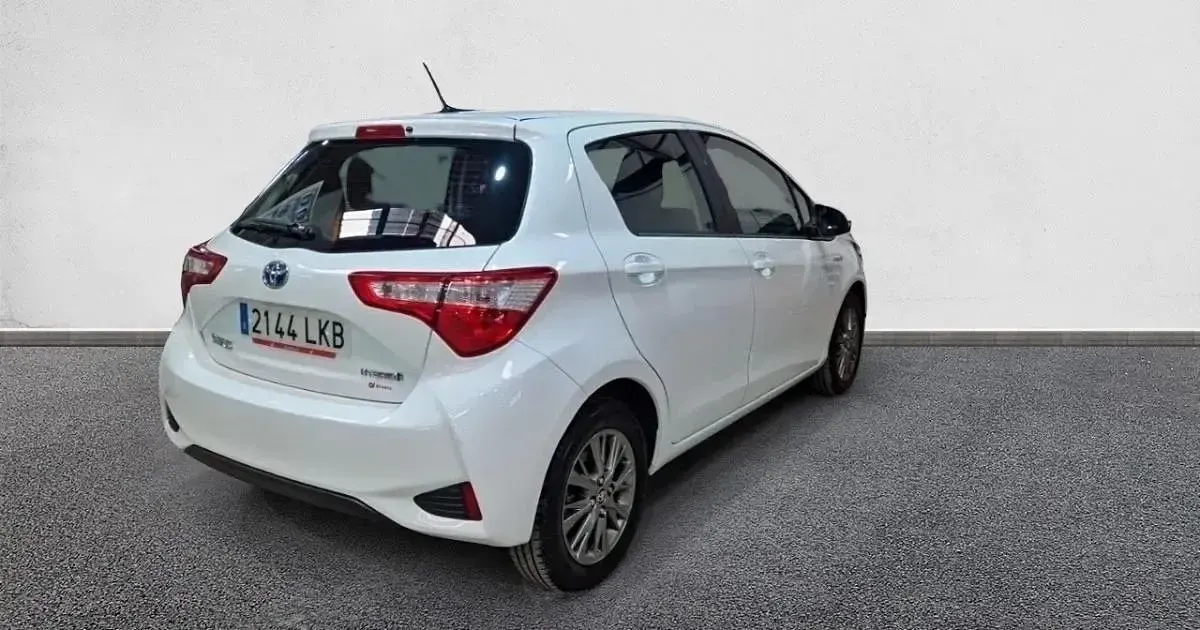 Usado Toyota Yaris Active 100 CV (73 kW) 2020