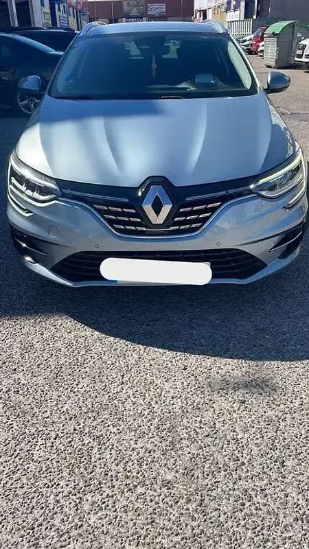 Usado Renault Mégane IV Zen 160 CV (117 kW) 2020 Gris Familiar