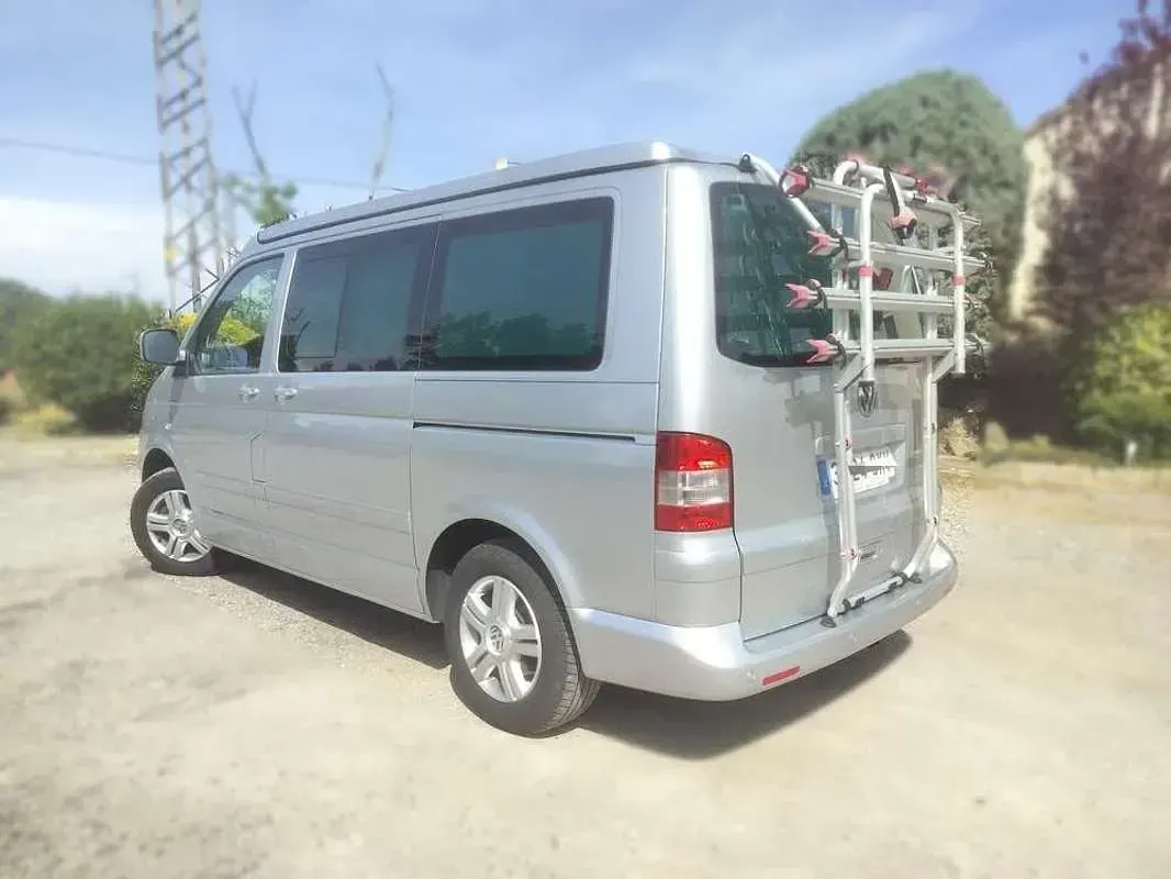 Usado VW Multivan Highline 174 CV (127 kW) 2006 Gris Monovolumen