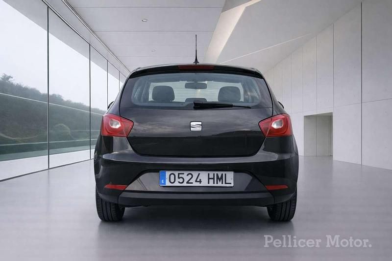 Usado Seat Ibiza 69 CV (50 kW) 2012 Negro Utilitario