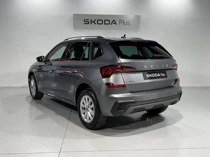 Gris Usado 2025 Skoda Kamiq Selection SUV | 21.900 € (Precio justo) - Imagen 1/4