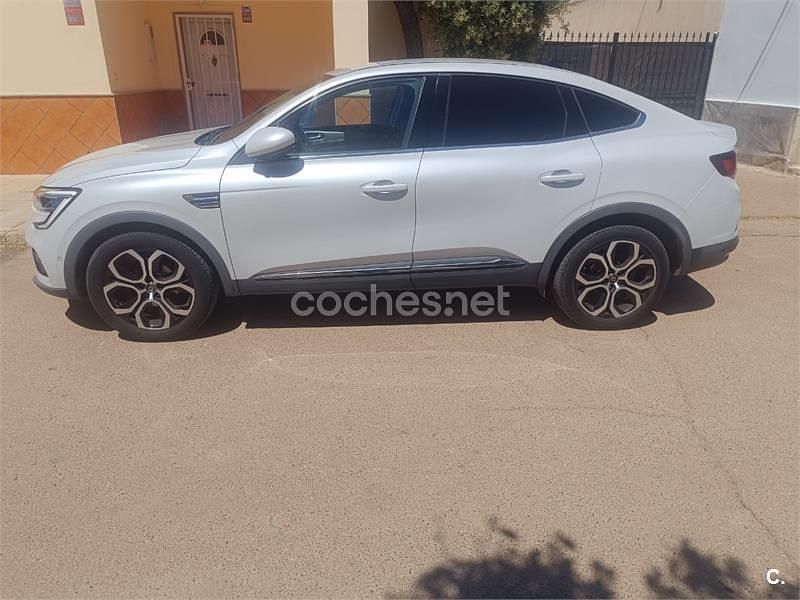 Usado Renault Arkana Zen 140 CV (102 kW) 2022 Blanco SUV