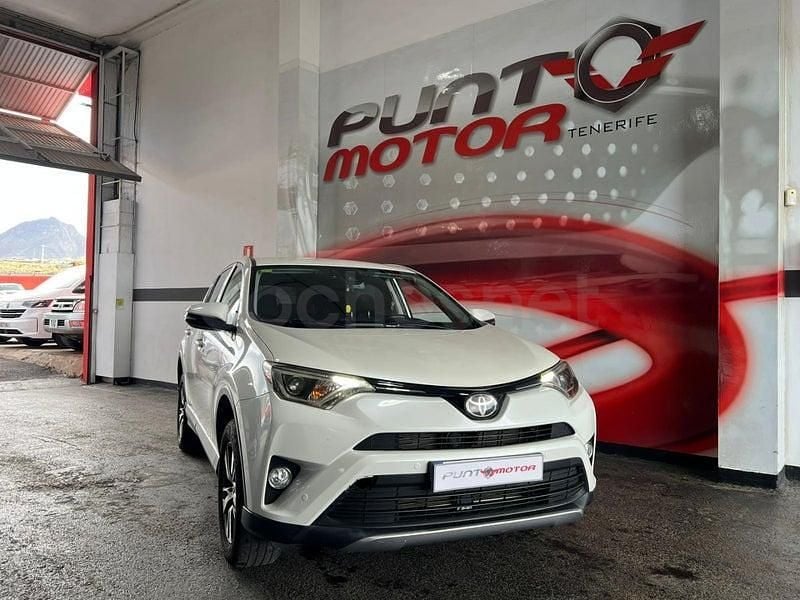 Usado Toyota RAV4 Executive 151 CV (111 kW) 2018 Blanco SUV