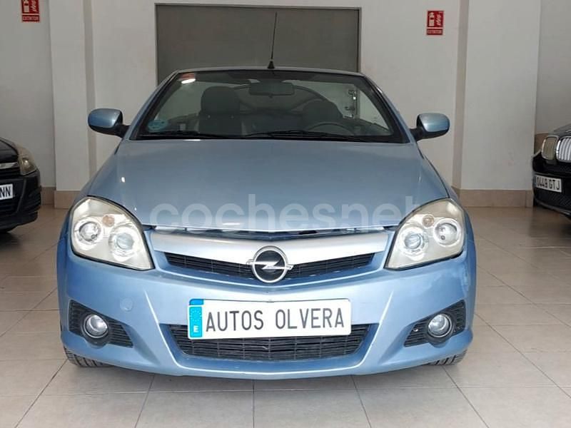 Usado Opel Tigra Sport 90 CV (66 kW) 2007 Azul Descapotable