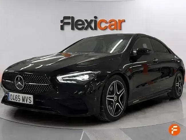 Usado Mercedes CLA200 150 CV (110 kW) 2024 Negro Coupe