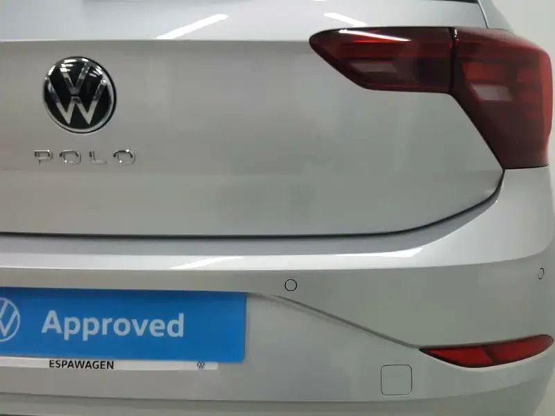 Usado VW Polo Life 95 CV (69 kW) 2024 Gris Utilitario