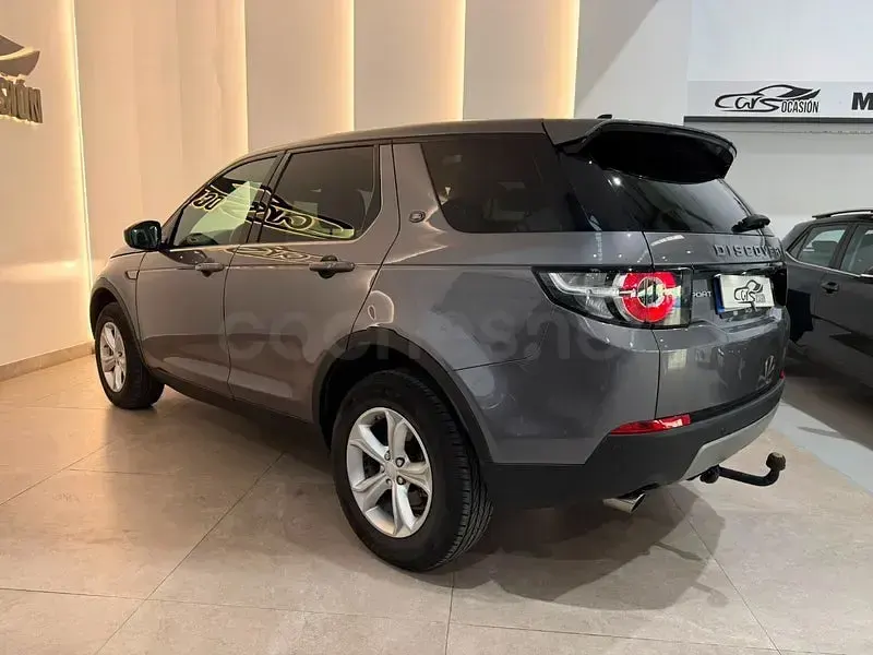 Usado Land Rover Discovery Sport HSE 150 CV (110 kW) 2016 Gris / plata SUV