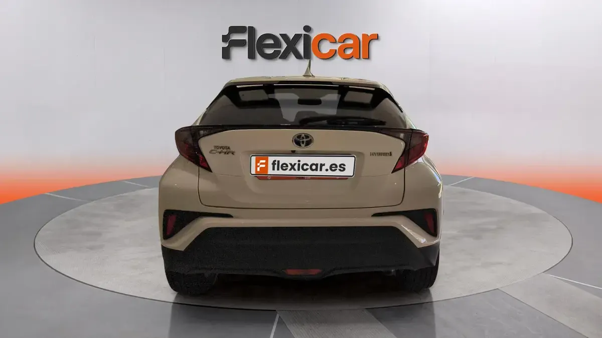 Usado Toyota C-HR Active 140 CV (102 kW) 2023 Blanco SUV