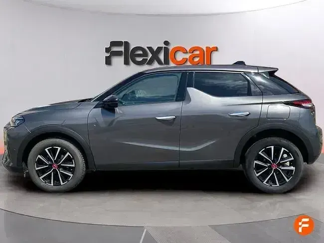 Usado DS Automobiles DS3 Crossback Performance 130 CV (95 kW) 2023 Gris SUV