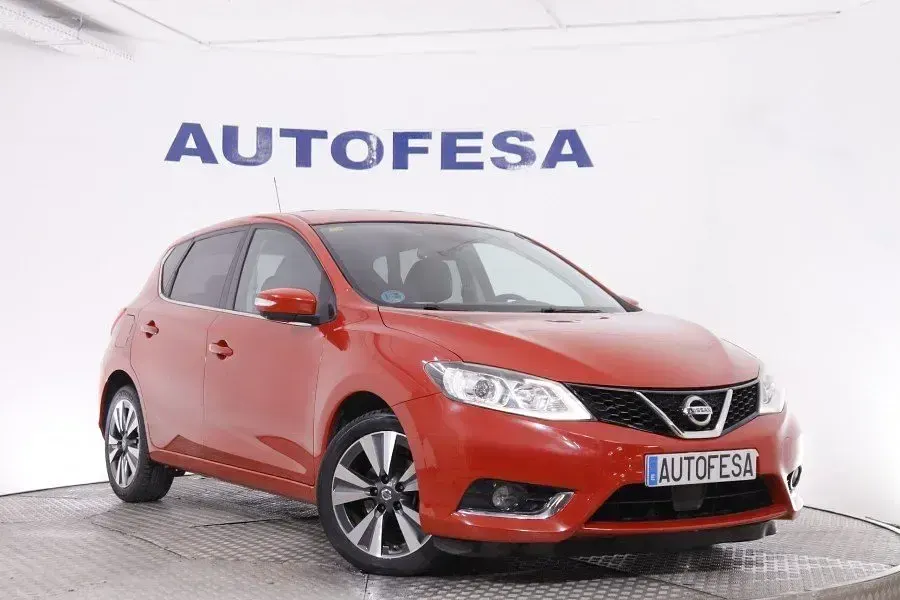 Usado Nissan Pulsar Tekna 110 CV (80 kW) 2015 Rojo Utilitario