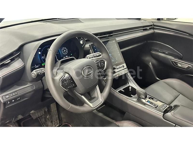 Usado Lexus LBX 136 CV (100 kW) 2024 Blanco SUV