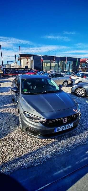 Gris Usado 2017 Fiat Tipo Berlina | 8950 € (Precio justo) - Imagen 1/4