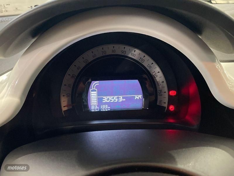 Usado Renault Twingo Vibes 59 kW (81 CV) 2021 Azul Utilitario