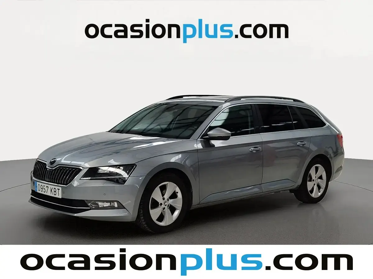 Usado Skoda Superb Ambition 120 CV (88 kW) 2017 Familiar