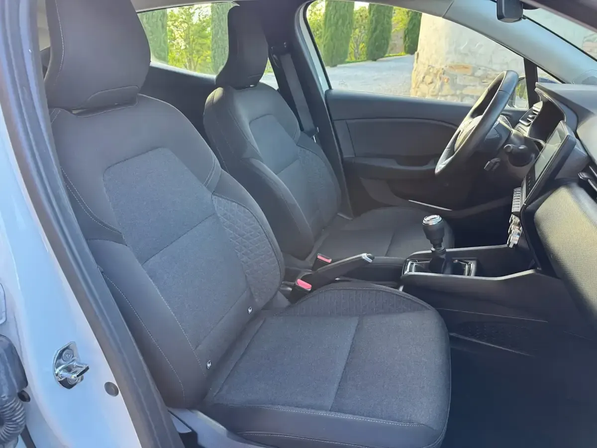 Usado Renault Clio V Equilibre 100 CV (73 kW) 2022 Blanco