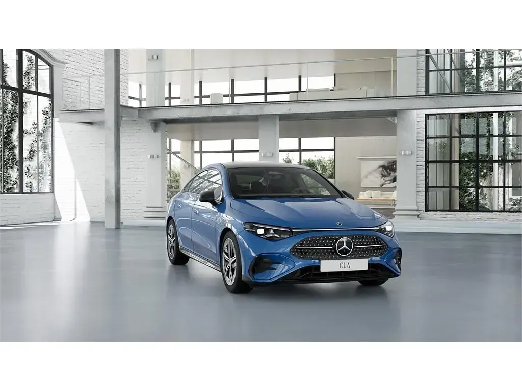 Nuevo Mercedes CLA180 136 CV (100 kW) 2025 Azul claro Berlina