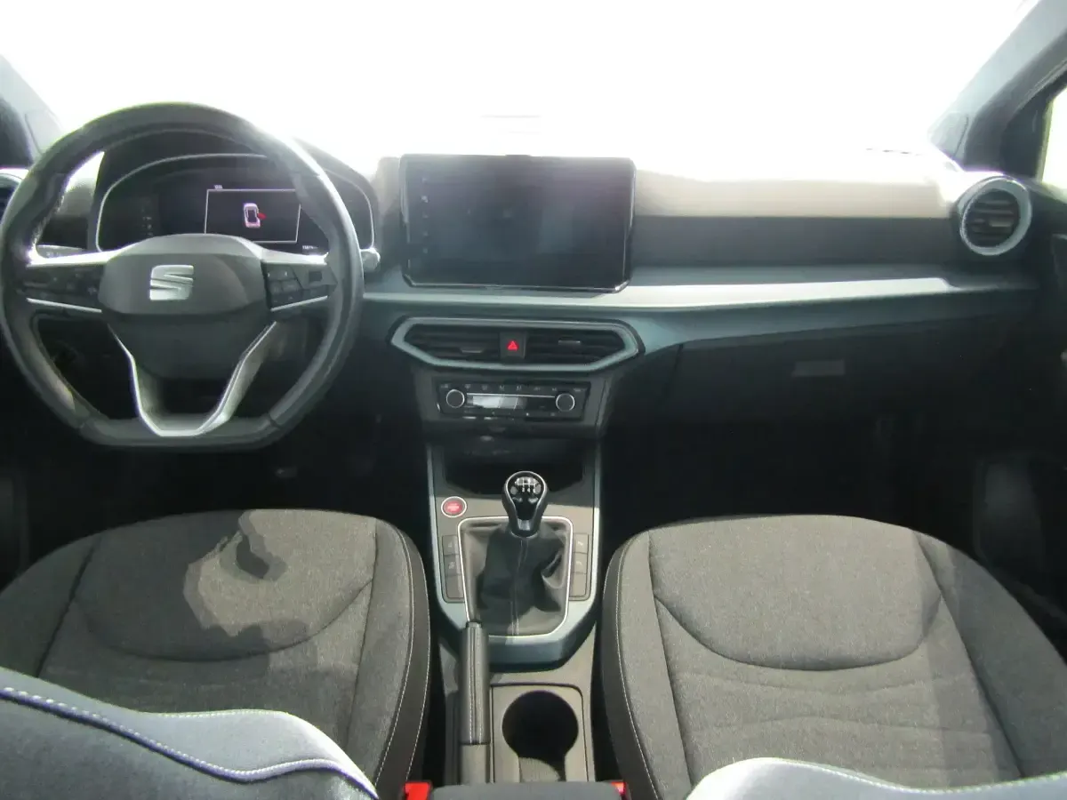 Usado Seat Arona Xperience 115 CV (84 kW) 2025 Gris SUV
