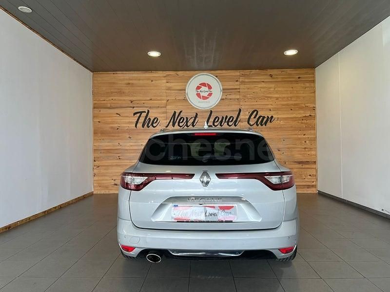 Usado Renault Mégane IV Bose Edition 110 CV (80 kW) 2017 Gris / plata Berlina