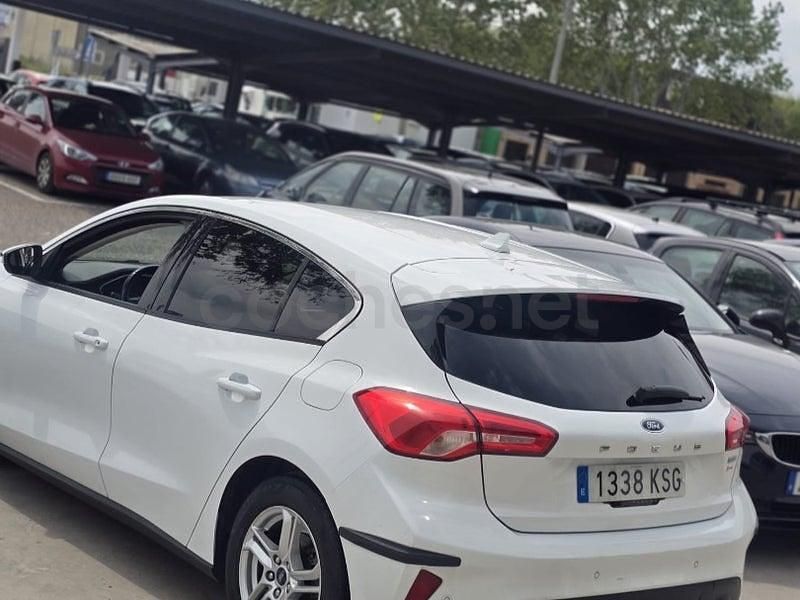 Usado Ford Focus Active 120 CV (88 kW) 2018 Blanco Berlina