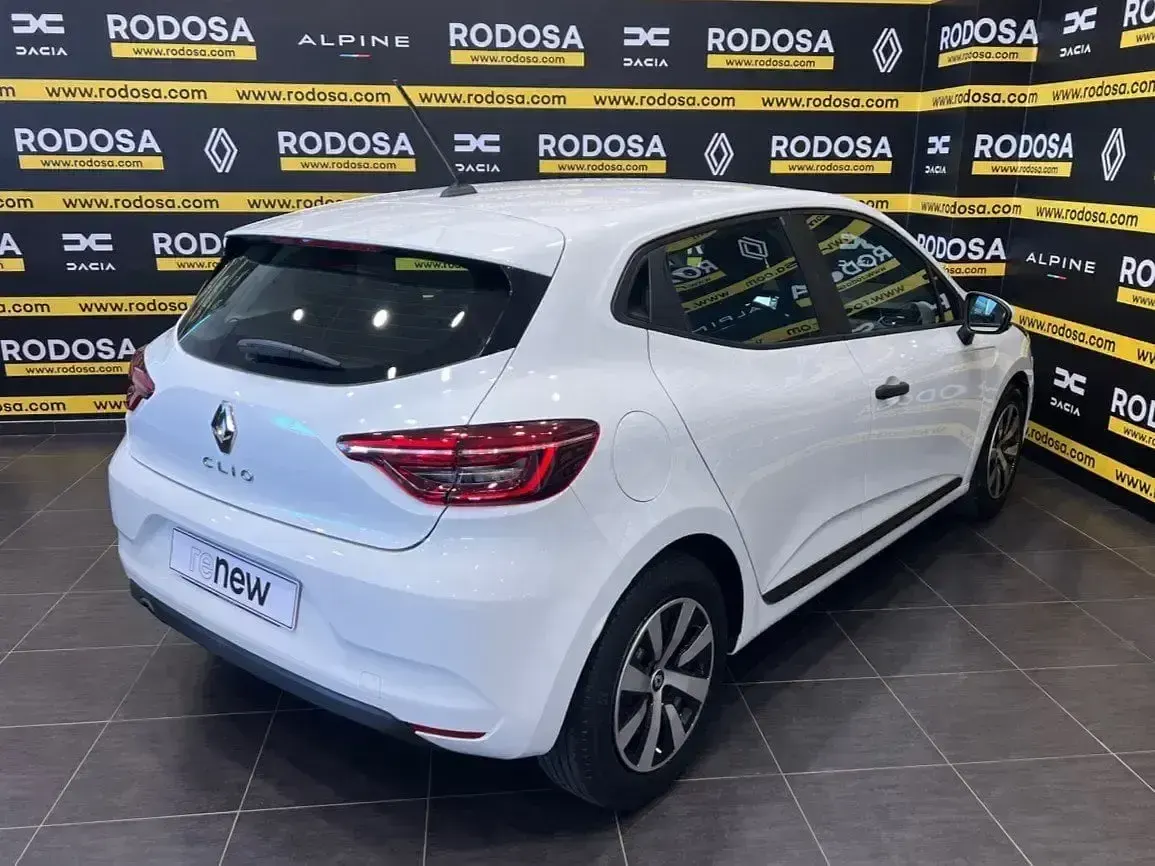 Begagnad Renault Clio V Business 85 HK (62 kW) 2020 Vit Sedan