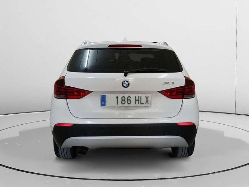 Usado BMW X1 xLine 143 CV (105 kW) 2012 Blanco SUV