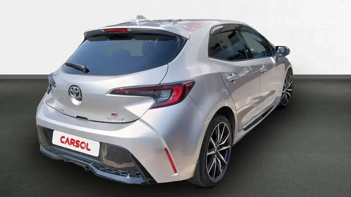 Usado Toyota Corolla Active 140 CV (102 kW) 2023 Gris Utilitario