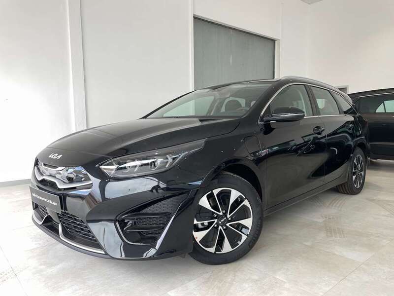 Negro Nuevo 2025 Kia Niro SUV | 28.000 € (Precio justo) - Imagen 1/4
