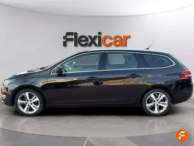 Usado Peugeot 308 SW Active 130 CV (95 kW) 2017 Negro Familiar