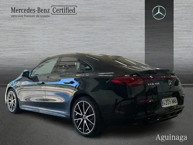 Nuevo Mercedes 350 AMG line 260 kW (354 CV) 2026 Negro cosmos
