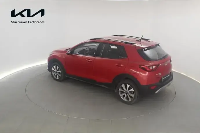 Usado Kia Stonic 100 CV (73 kW) 2024 SUV