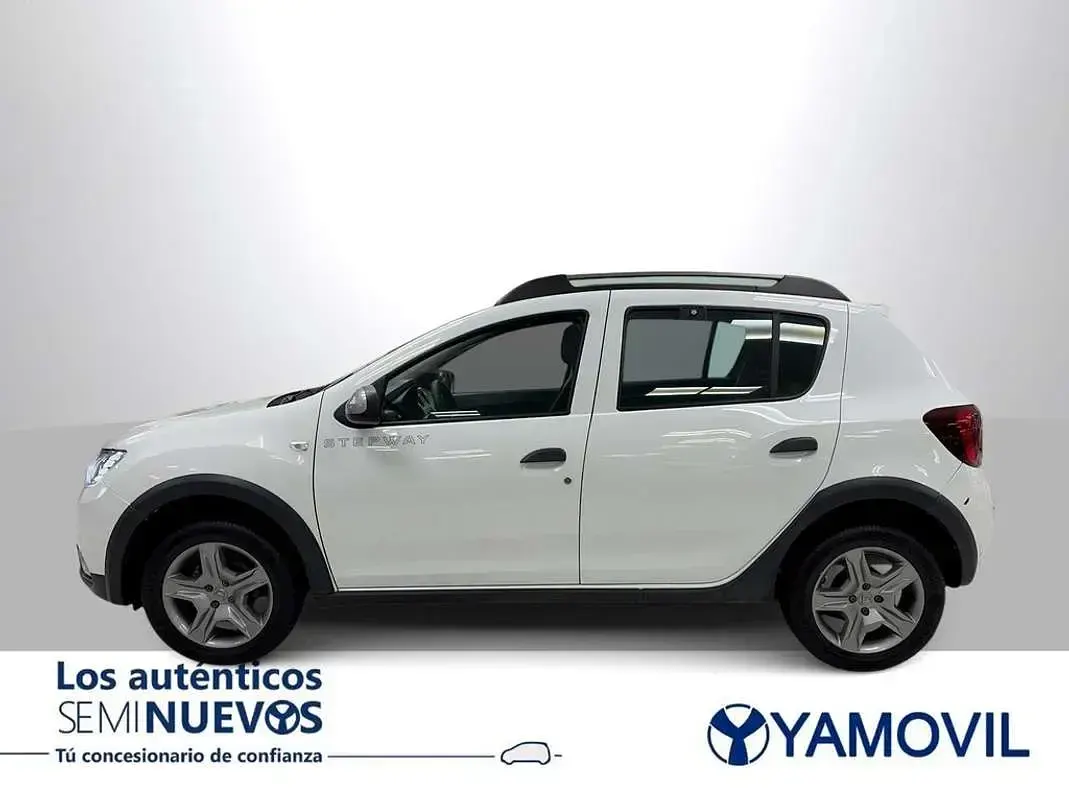 Usado Dacia Sandero Essentiel 90 CV (66 kW) 2019 Blanco Utilitario
