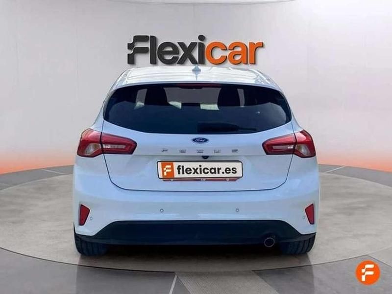 Usado Ford Focus Trend 101 CV (74 kW) 2019 Blanco Utilitario