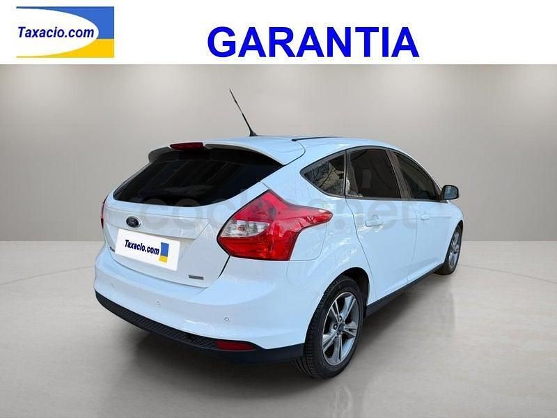 Usado Ford Focus Sport 125 CV (91 kW) 2013 Blanco Berlina