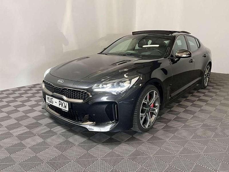 Usado Kia Stinger 370 CV (272 kW) 2018 Rojo Utilitario