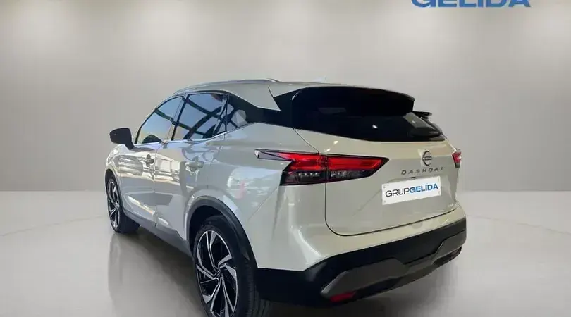 Usado Nissan Qashqai Tekna 160 CV (117 kW) 2024 Lunar white SUV