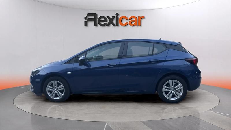 Usado Opel Astra 110 HP (80 kW) 2020 Azul Sedan