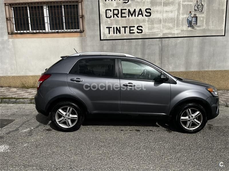Usado SsangYong Korando Limited 149 CV (109 kW) 2014 Gris / plata SUV